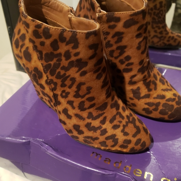 Madden Girl leopard print wedge booties.   Size 7 but feels more like a 6.5. - Picture 5 of 10